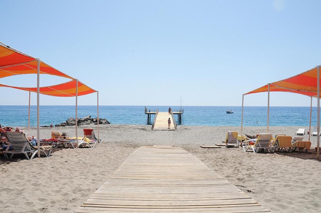 Luxery Suite Goldcity Gold City Alanya Esterno foto